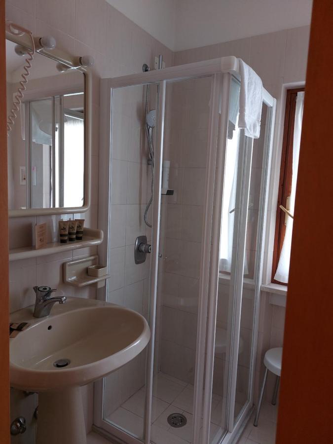 Hotel Valbella Bardolino Ngoại thất bức ảnh