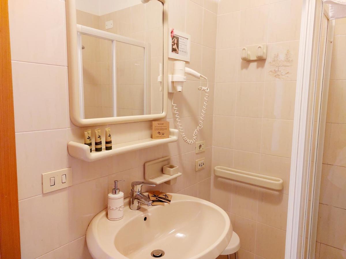 Hotel Valbella Bardolino Ngoại thất bức ảnh